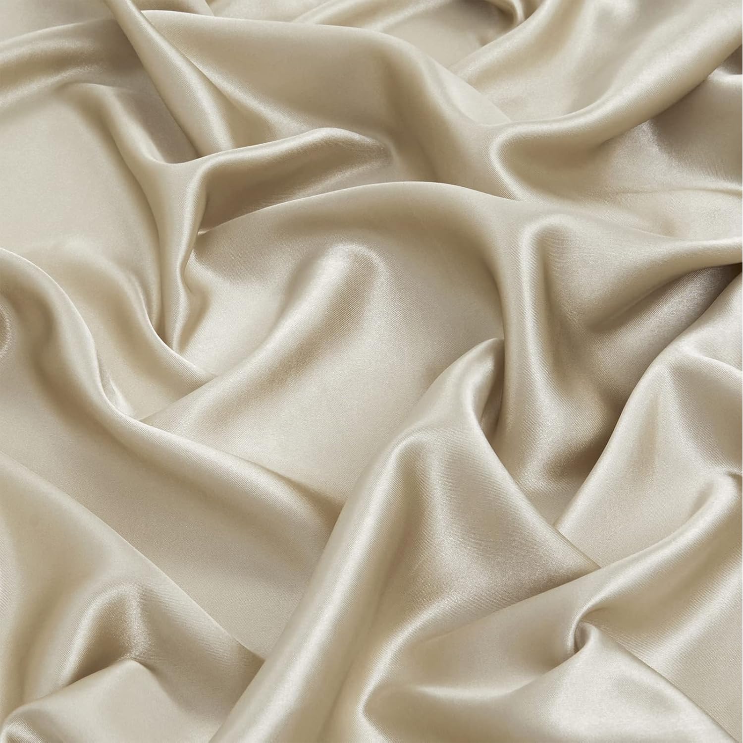 Mush luxurious bedding - Royal beige elegant bedsheet for guest rooms
