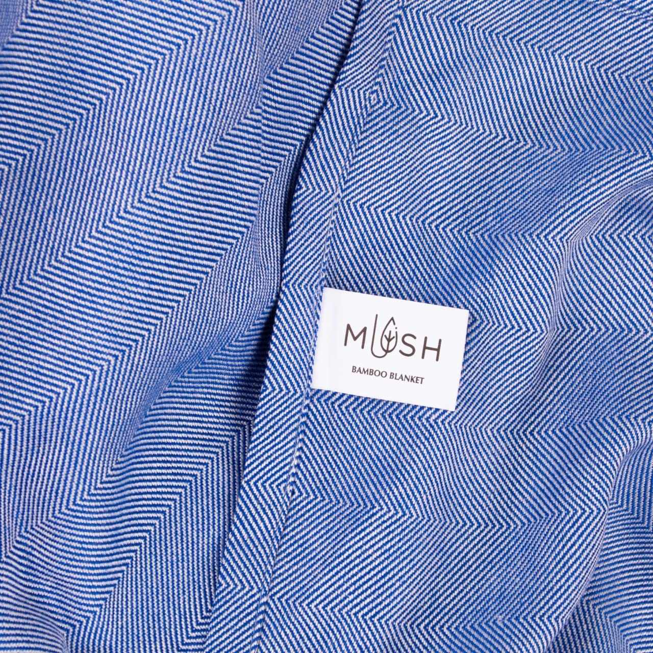 Mush Ultra-Soft, Light Weight & Thermoregulating, All Season 100% Bamboo Blanket (Navy Blue, Large - 5 x 7.5 ft)