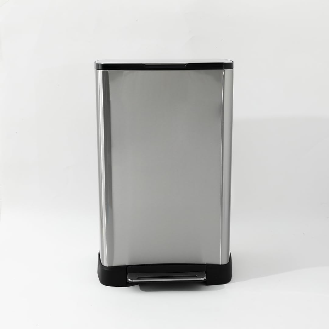 Mush UMAI dustbin - modern bedroom organization