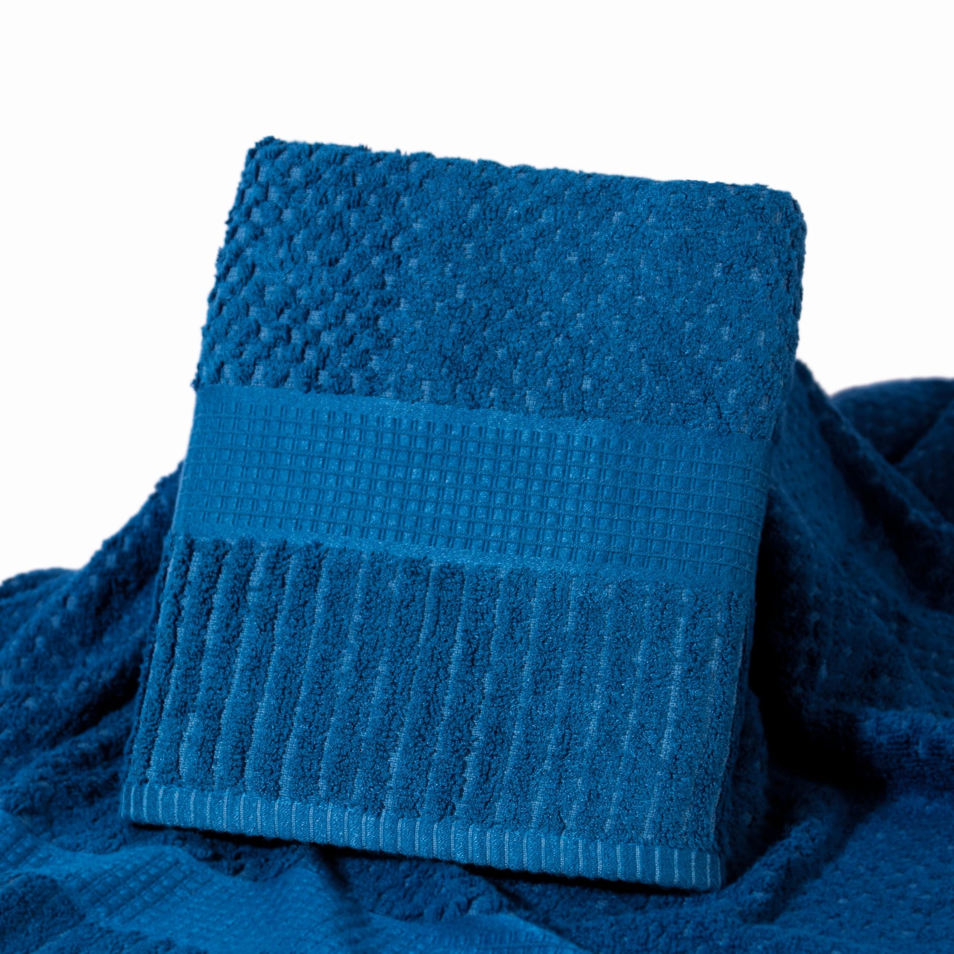 Hearth & Haven Bamboo Towels for Bath Large Size | 450 GSM Bamboo Bath Towel for Men & Women | Soft, Highly Absorbent & Quick Dry | 70 X 140 cms (Steel Blue)